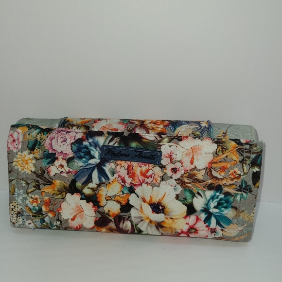 Wallet - Picture 2 of 5